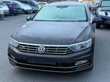 Volkswagen Passat Lim. Highline BMT/Start-Stopp - Volkswagen Passat: Unfallwagen