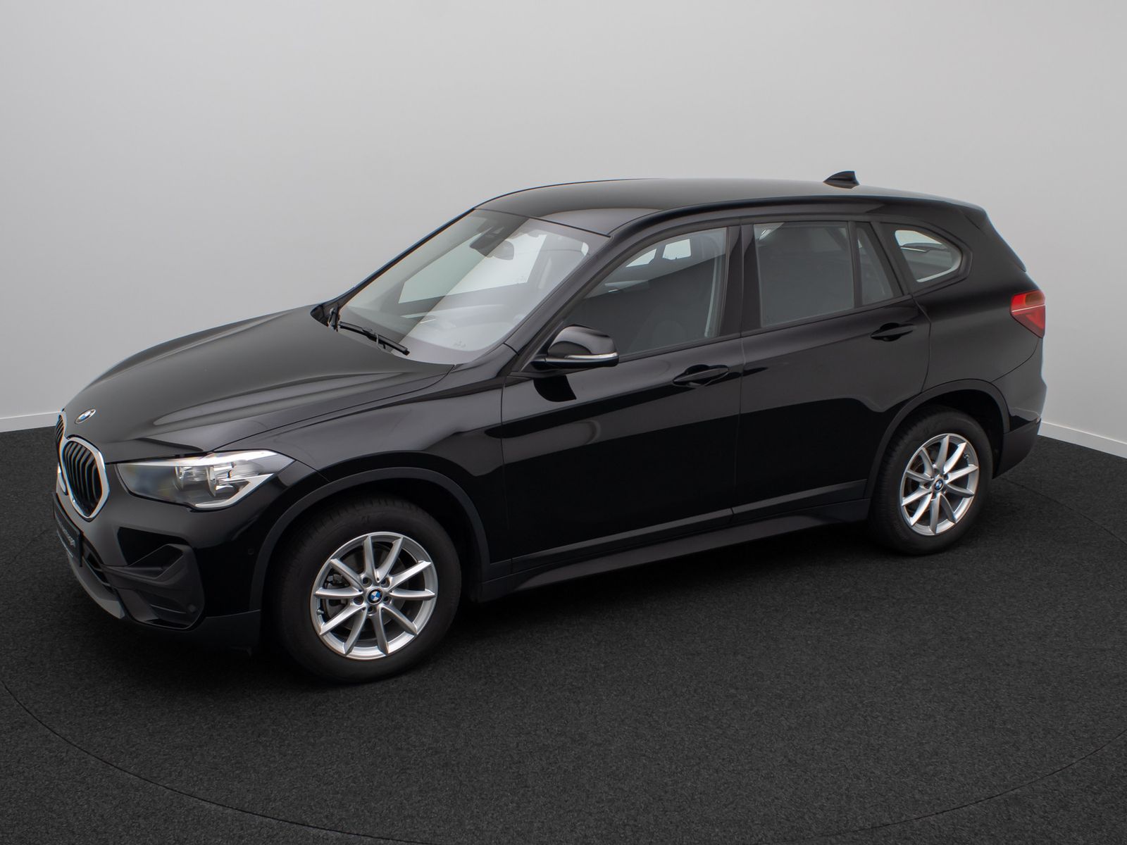 Fahrzeugabbildung BMW X1 sD18i GeschwindigReg DAB ParkAss Navi Lordos