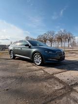 Skoda Superb 2.0 TDI SCR 140kW DSG STYLE COMBI - Skoda Superb: Automatik
