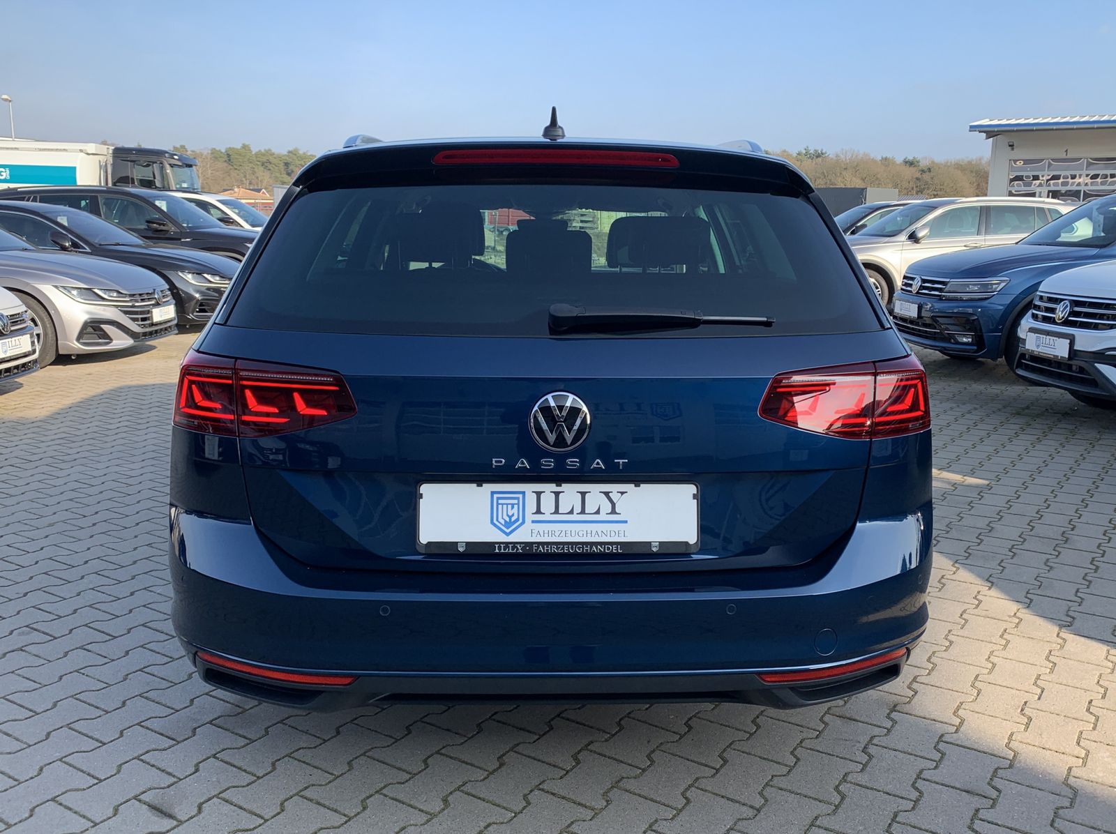 Fahrzeugabbildung Volkswagen Passat Variant 2.0 TDI*Leder*IQ.LIGHT*Cam*Leder*