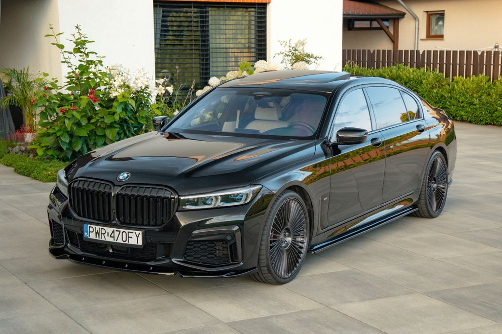 Image of BMW M760