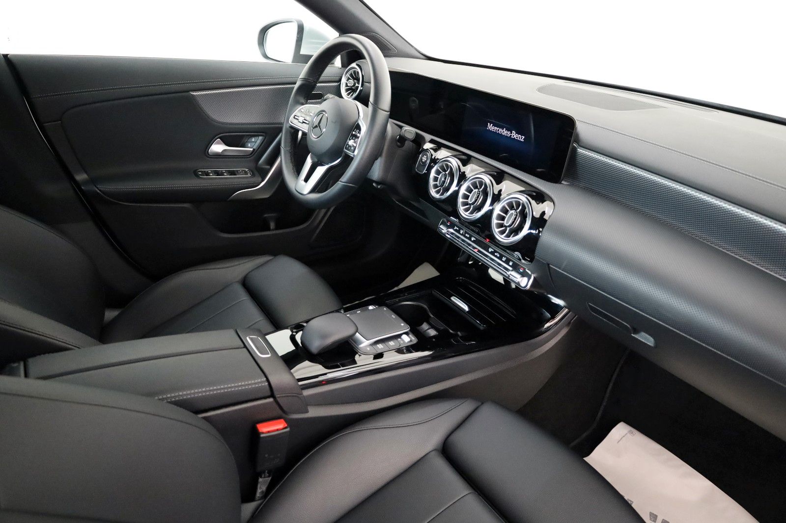 Fahrzeugabbildung Mercedes-Benz CLA 250e Progressive,Leder,Navi,LED,SH,Kamera