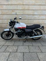 Moto Guzzi V7 IV SPECIAL E5 RED STRIPE - Offers matching your search criteria