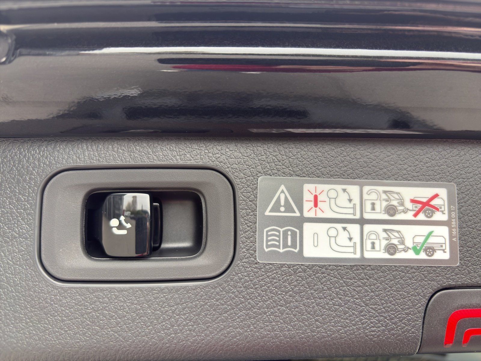 Fahrzeugabbildung Mercedes-Benz C 300 d T EDITION AMG AHK DIGLIGHT 360° MEMORY