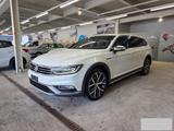 Volkswagen Passat Alltrack BMT/4Motion/Pano/Ahk/Virtual/Acc - Volkswagen Passat Alltrack mit Benzin-Antrieb
