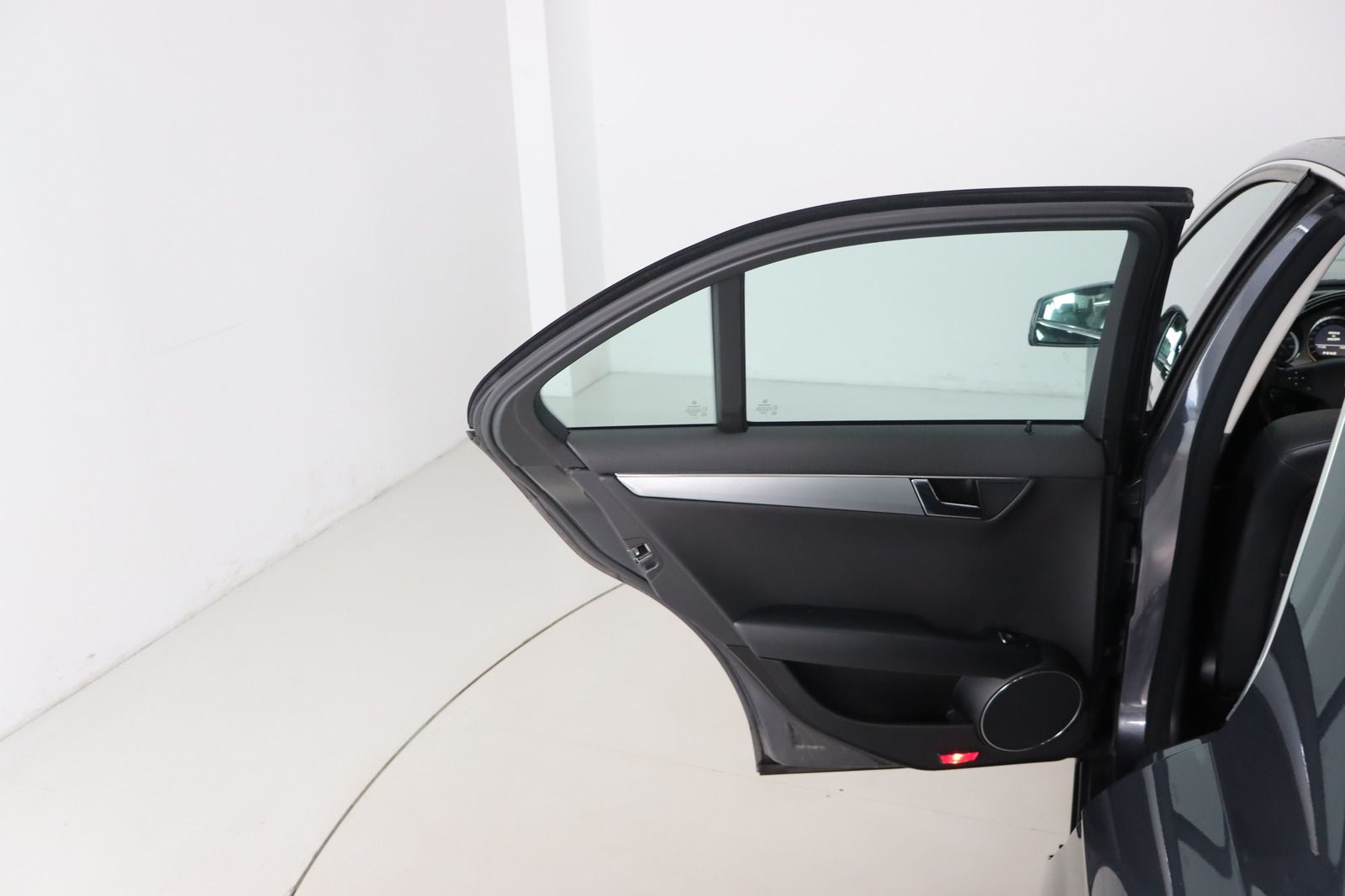 Fahrzeugabbildung Mercedes-Benz C 180 KOMPRESSOR HU/AU 02.27
