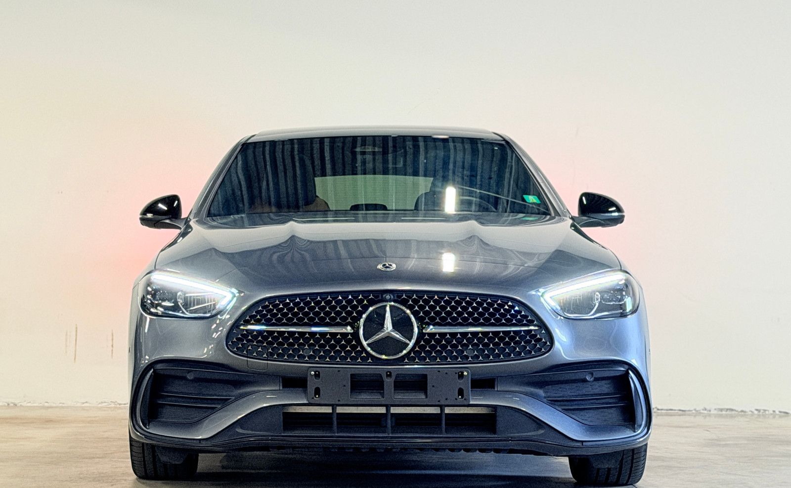 Mercedes-Benz C 300e Limousine AMG Night Line Pano Memory imagem 2
