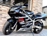 Suzuki GSX-R 600,10.800 km,1Hand, IXIL Auspuff, Tüv Neu - SUZUKI R GSX K8