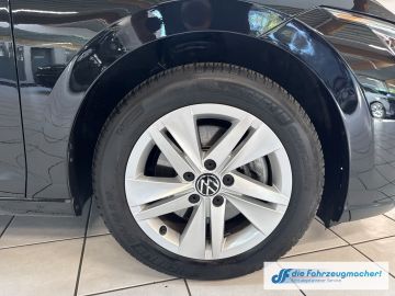 Volkswagen Golf - 9
