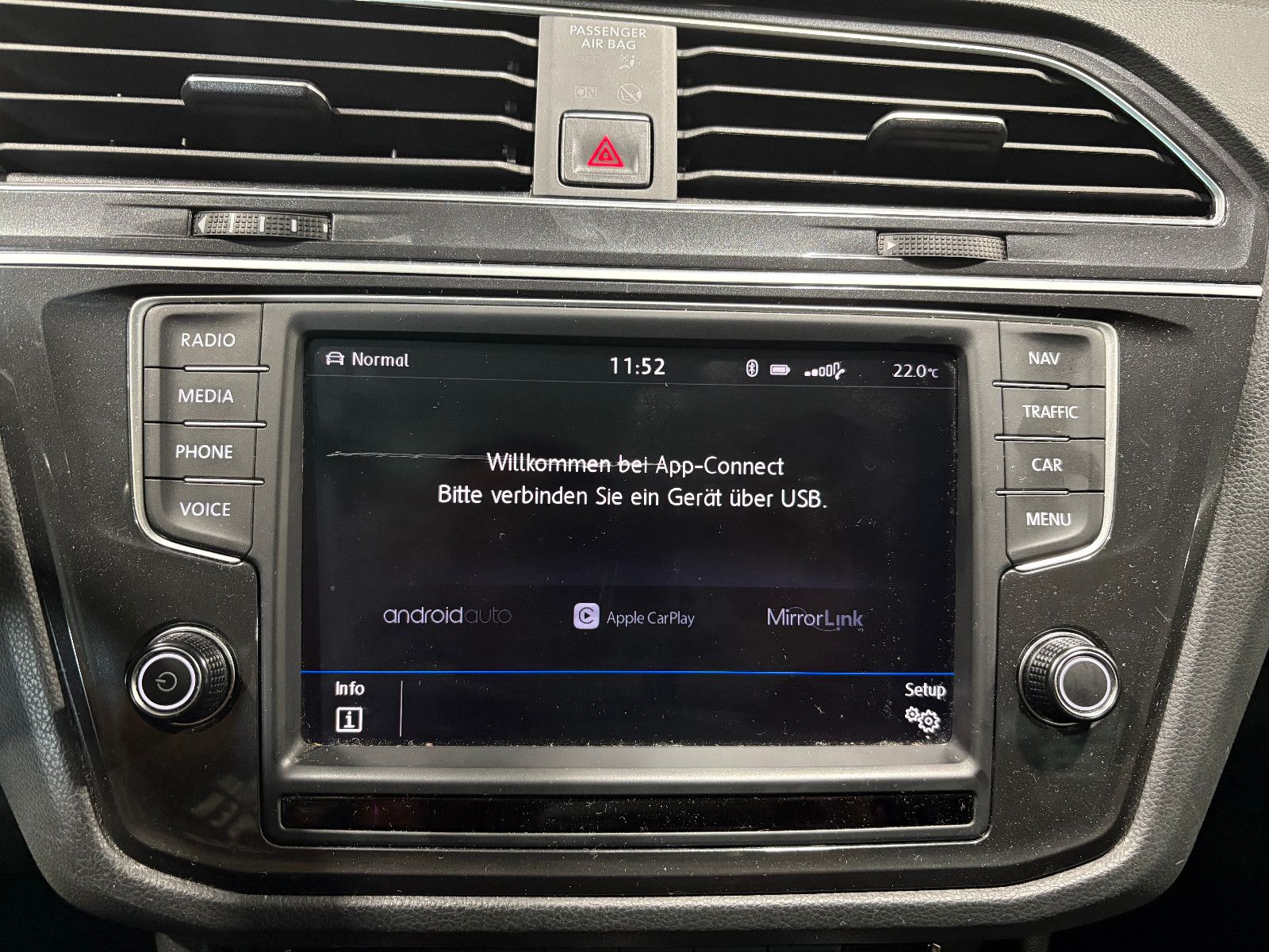Fahrzeugabbildung Volkswagen Tiguan Highline BMT/4Motion/PANO/ACC/KAMERA/NAVI