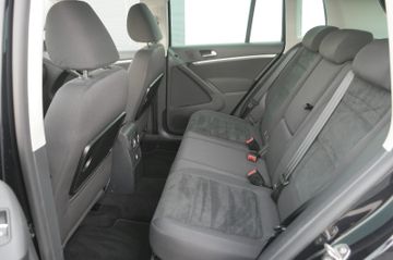 Volkswagen Tiguan - 9
