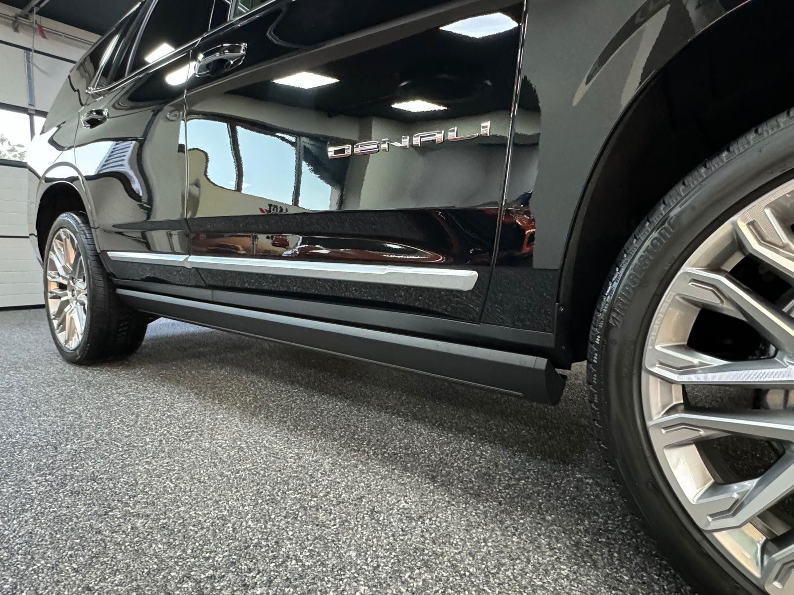 Fahrzeugabbildung GMC YUKON DENALI 2026-24" RÄDER, ENTERTAINMENT