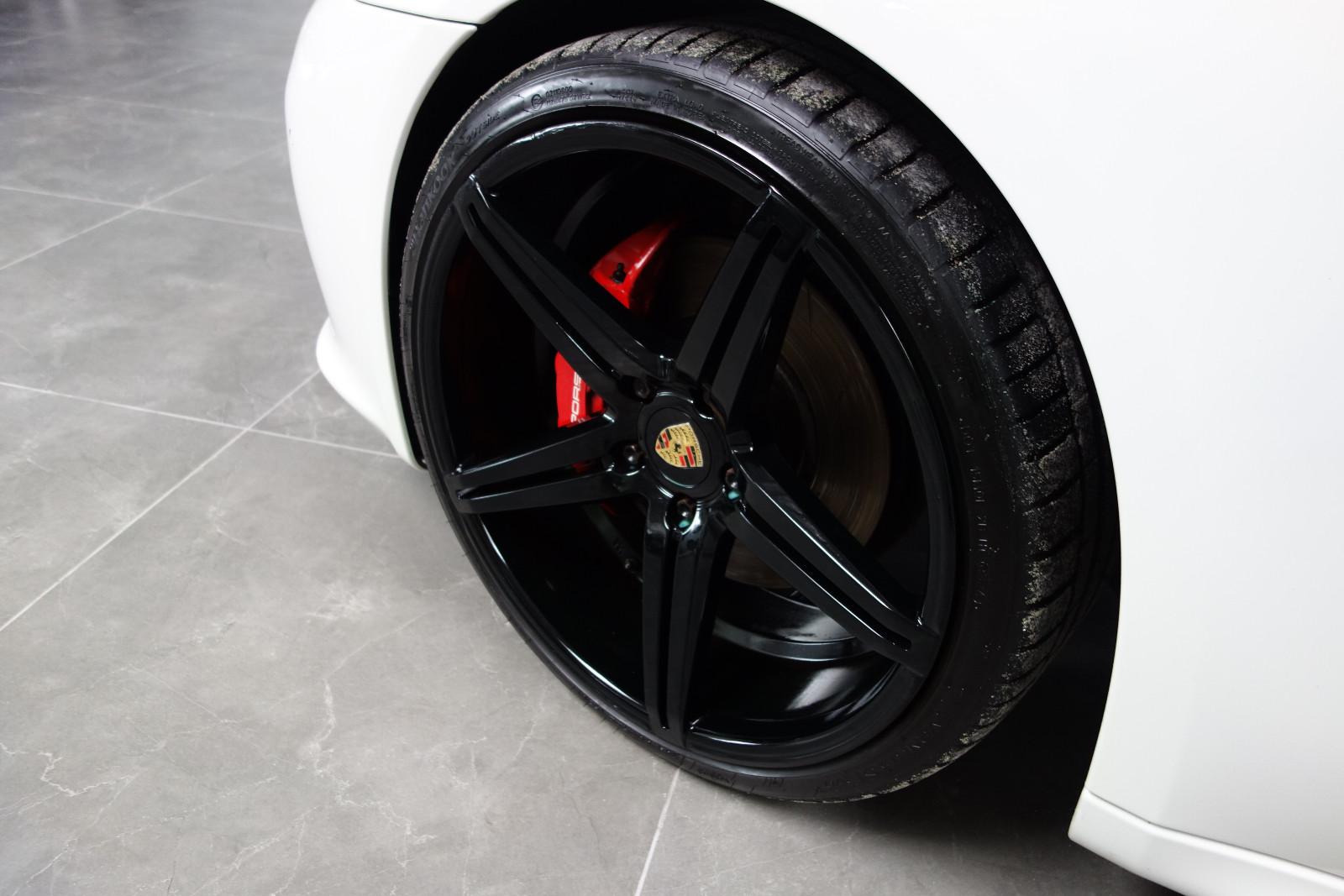 Porsche Panamera 4S 4.8 V8 400ch PDK Pack GTS Design 22" BOSE Toit ouvrant Échappement sport Caméra PASM