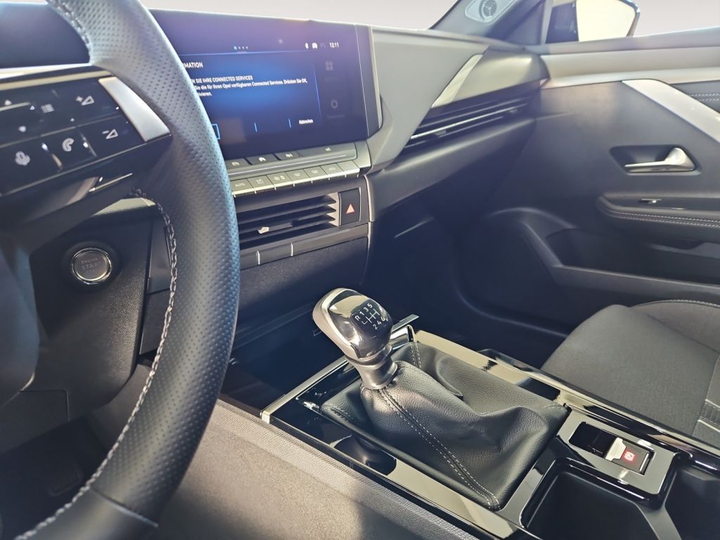 Fahrzeugabbildung Opel Astra 1.2 Turbo GS Navi Sitzheizung Allwetter ..