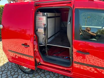 Volkswagen Caddy - 12