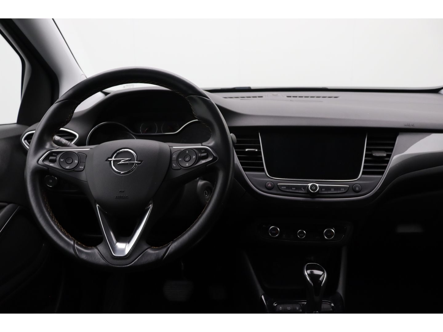 Fahrzeugabbildung Opel Crossland 1.2 AHK Einparkhilfe DAB
