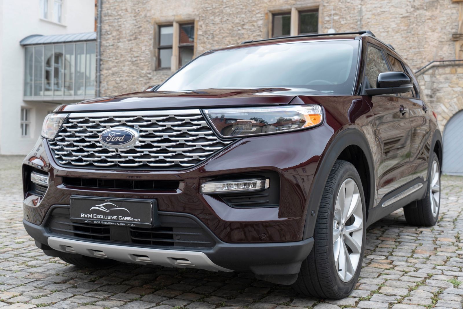 Fahrzeugabbildung Ford Explorer 3.0L Platinum PANO 360° B&O ACC AHK LED