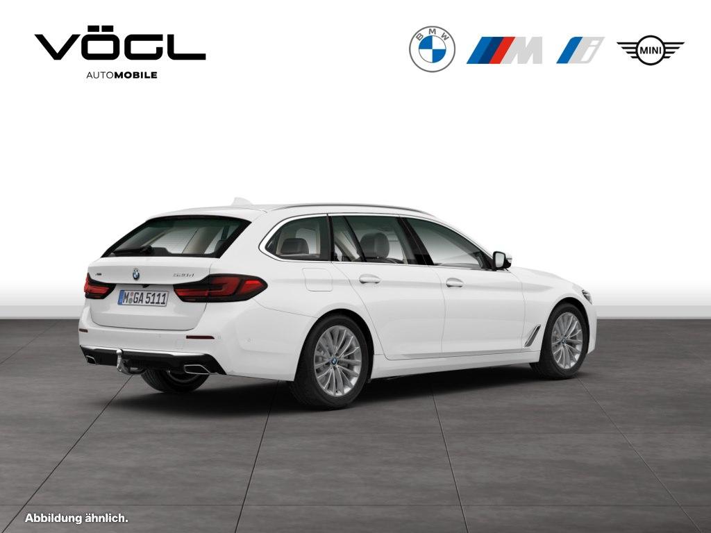 BMW 520d xDrive Touring Luxury Line AHK