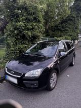 Ford Focus Kombi 1.6 2005.04 - Ford Focus aus 2005: 2.0