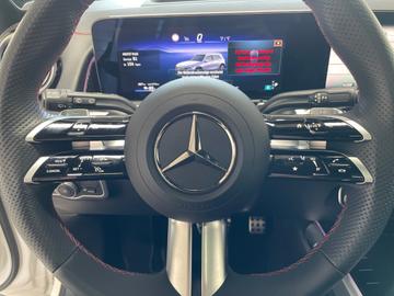 2024 Mercedes-BENZ EQB — миниатюра 13