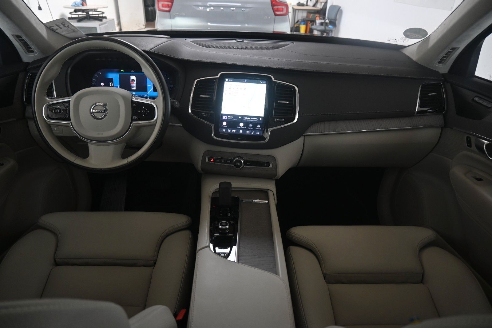 Fahrzeugabbildung Volvo XC90 T8 AWDUltimate Dark Recharge Plug-In Hybrid