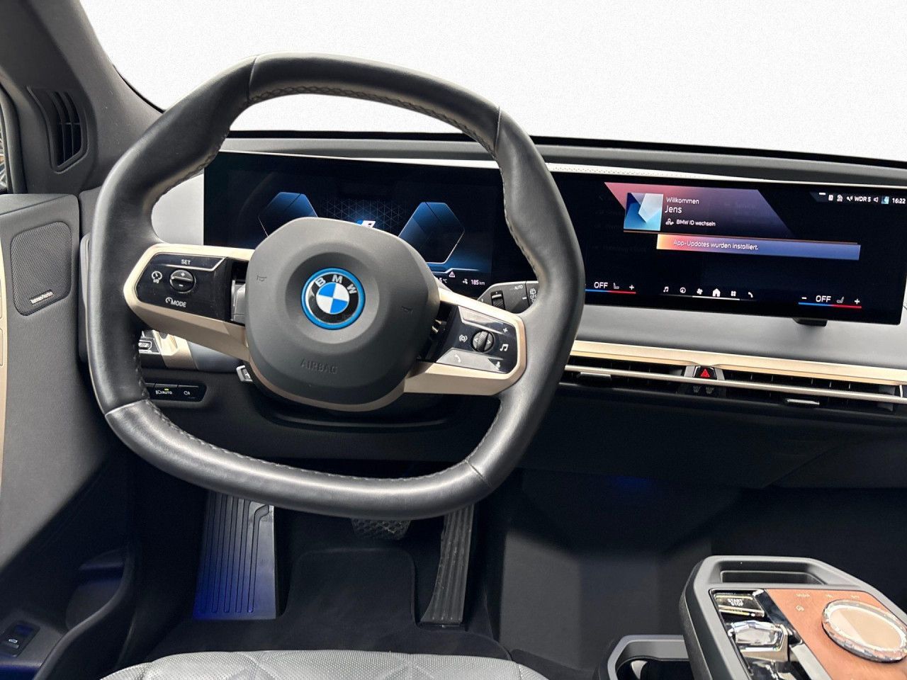 BMW iX - Bild 15