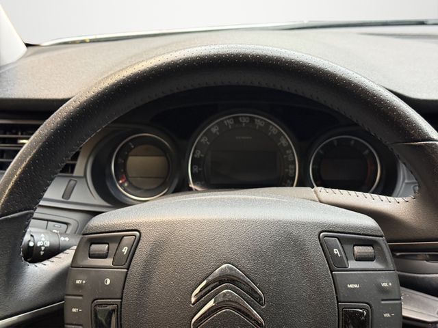 Fahrzeugbild 16