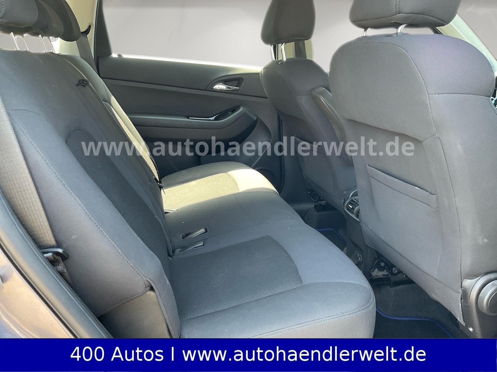 Chevrolet Orlando 2012 — photo 12