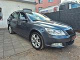 Skoda Octavia Combi Elegance 1.8 TFSi*Xenon-Navi-Leder - Skoda Octavia aus 2011: Kombi