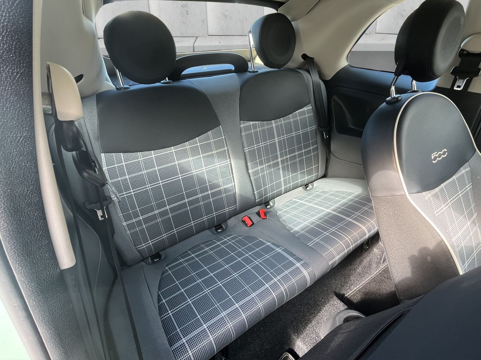 Fahrzeugabbildung Fiat 500 Lounge Cabrio*PDC*Bluetooth*Dual-Drive