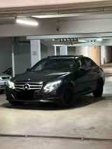 Mercedes-Benz E 250 CDI 4MATIC Autom PANO-Dach 
