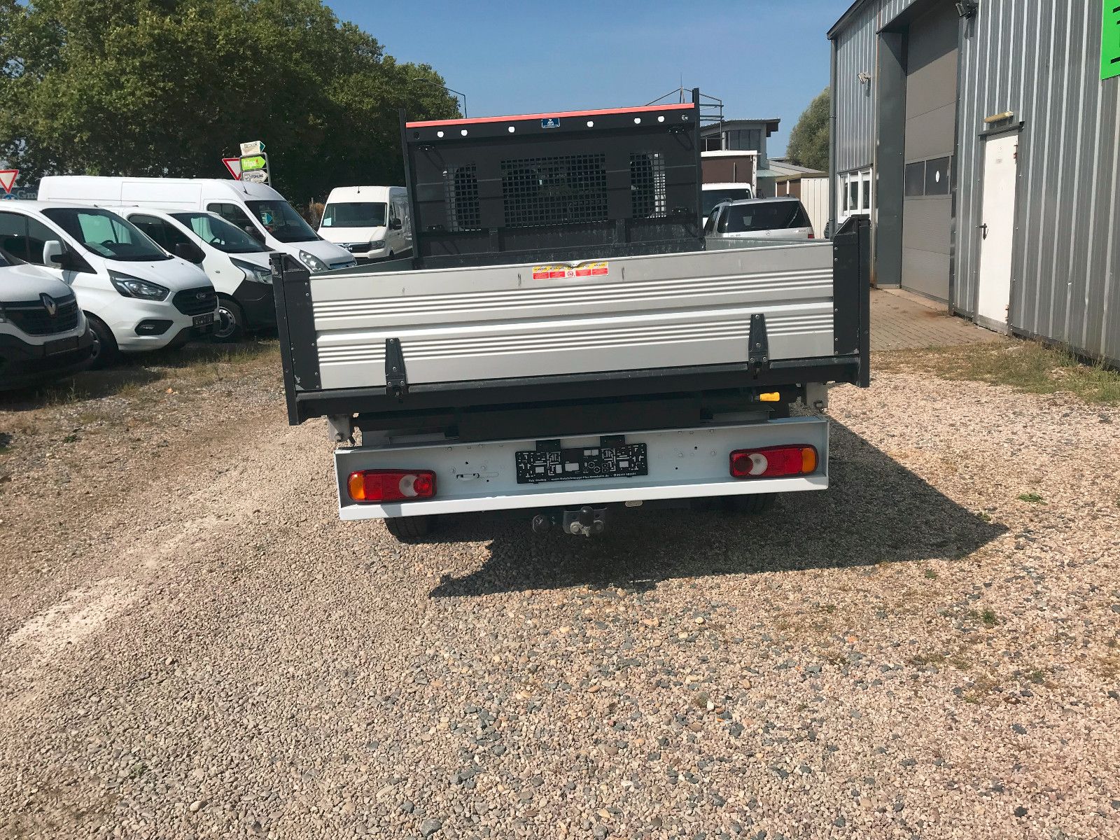 Fahrzeugabbildung Renault Master III DoKa ,L3H1,3-SEITENKIPPER