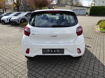 Hyundai i10 1.0 Select, Navi, Rückfahrkamera