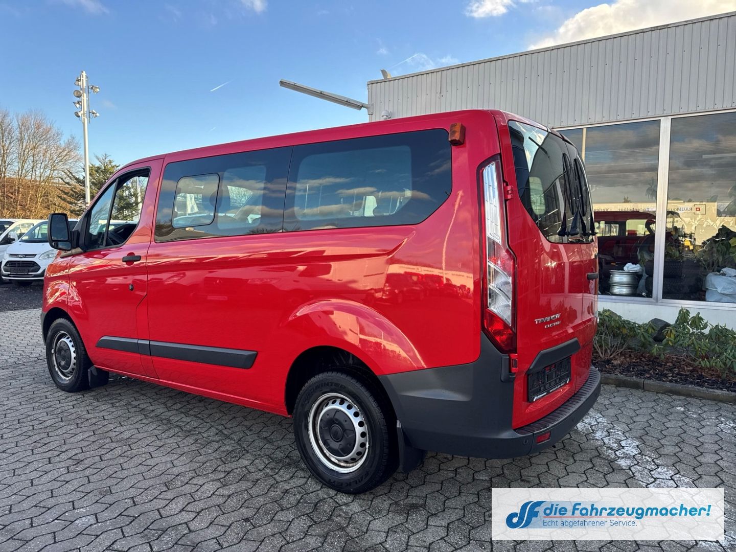 Fahrzeugabbildung Ford Transit Custom Tourneo 300 L1 *2056