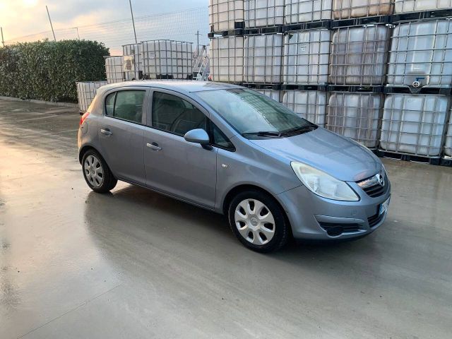 Opel Corsa 1.2 5 porte Club