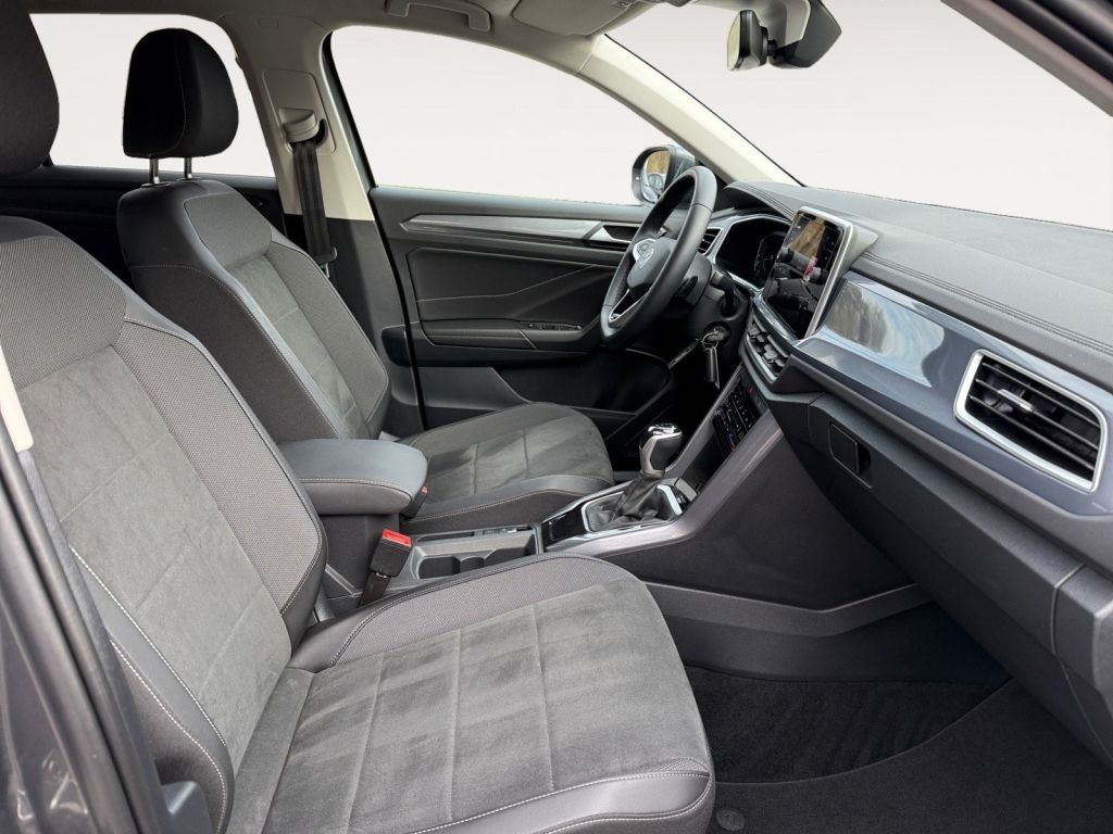 Fahrzeugabbildung Volkswagen T-Roc 1.5 TSI OPF DSG Style