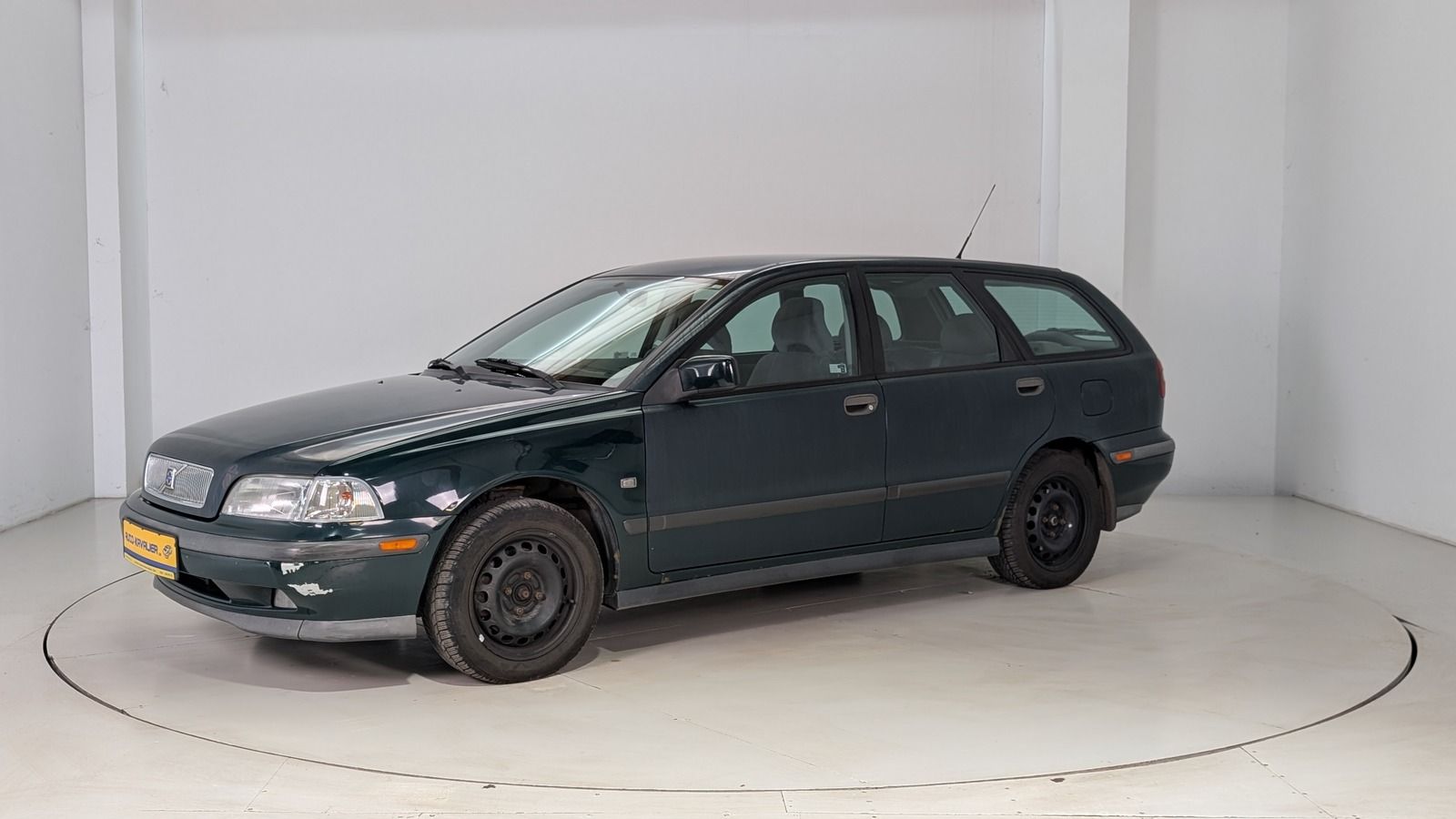Fahrzeugabbildung Volvo V40 2.0T