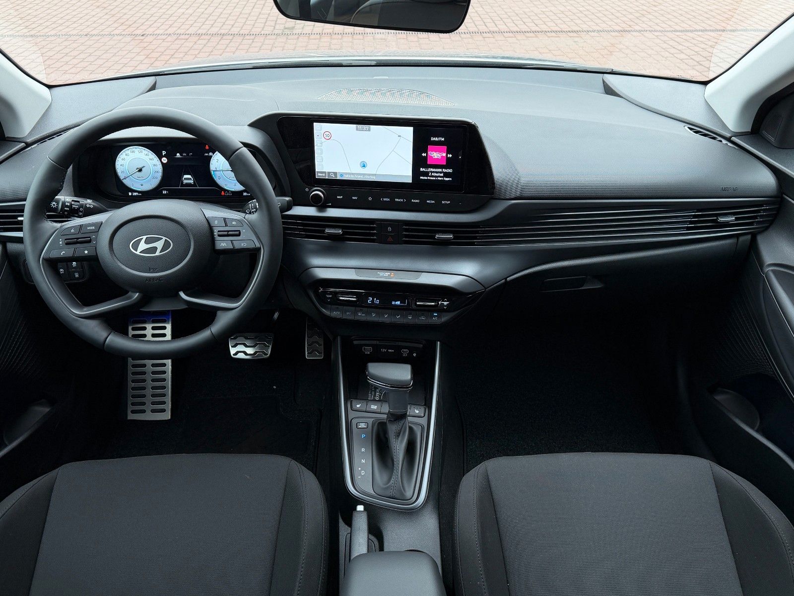 Fahrzeugabbildung Hyundai BAYON 1.0 T-GDI Trend *Navi*SmartKey*Kamera*LED*