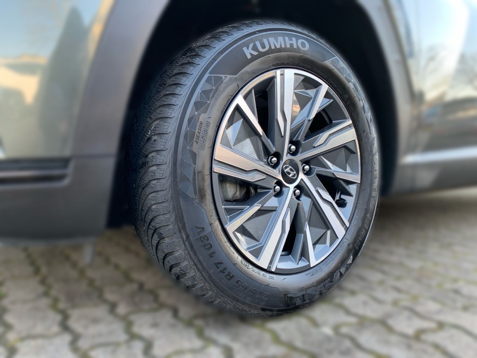 Fahrzeugabbildung Hyundai TUCSON 1.6 T-GDI Trend Hybrid AHK Krell el.HK As