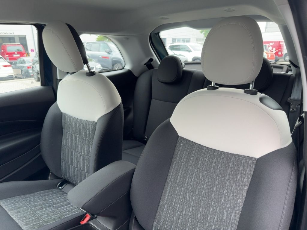 Fahrzeugabbildung Fiat 500 Hybrid Limousine ICON, K-Paket,Rückfahrkamer