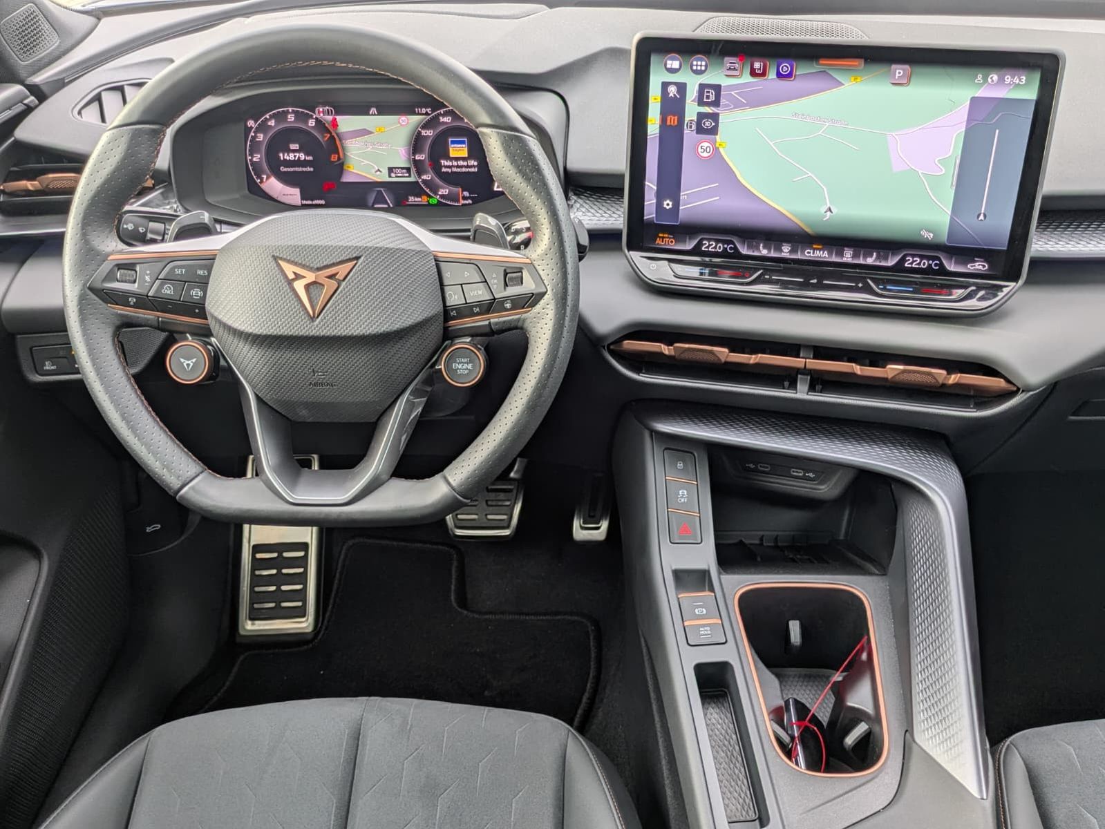 Fahrzeugabbildung CUPRA Terramar 2.0 TSI 4D VZ HUD*MATRIX*PANO*DCC*20"