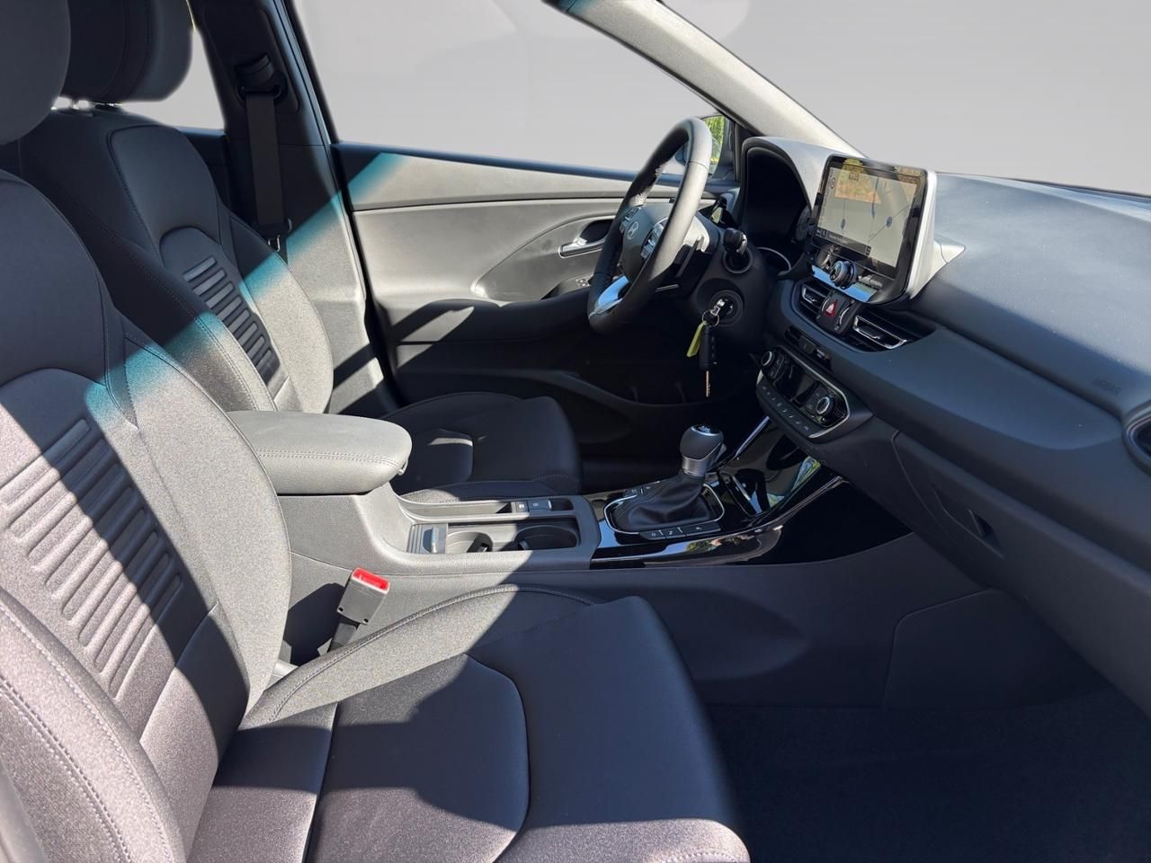 Fahrzeugabbildung Hyundai i30 TREND SHZ*LHZ*NAVI*CARPLAY*