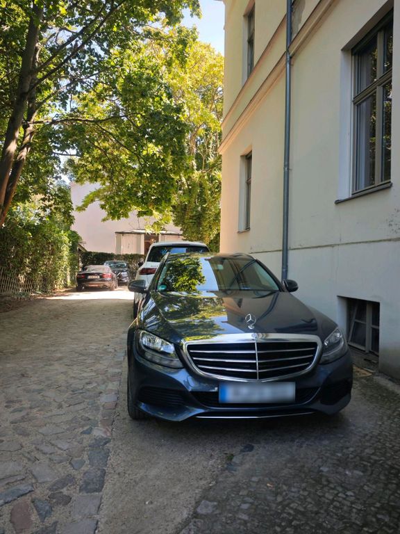 Image of Mercedes-Benz C 180