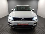 Volkswagen Tiguan 2.0TDI Trendline+AHK+Navi+Bi-Xenon+1.Hand - Volkswagen Tiguan Trendline mit Diesel-Antrieb