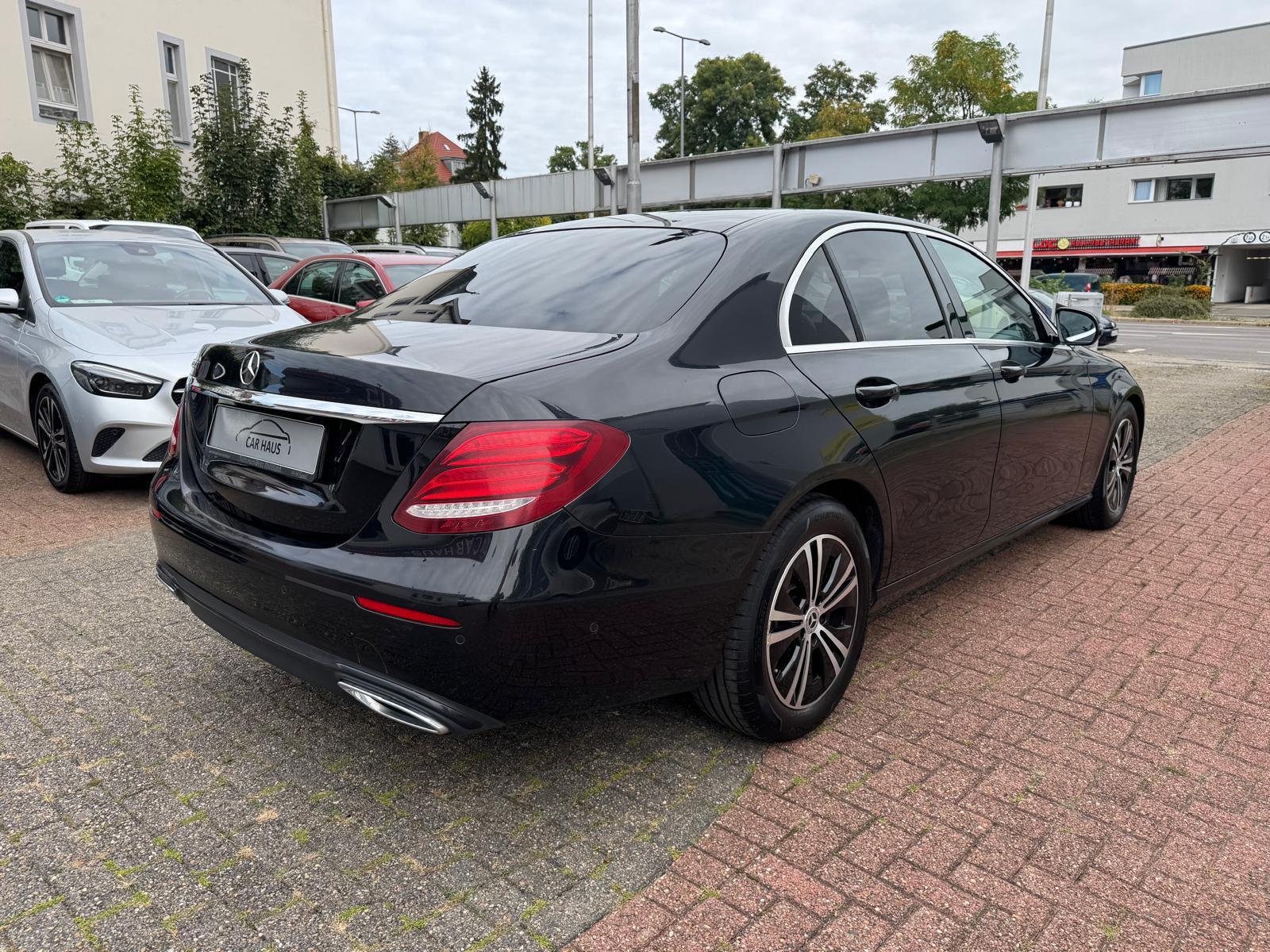 Mercedes-Benz E 220 d 9G-Tronic Avantgarde*Pano*Widescreen*