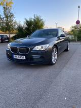 BMW 740d xDrive inkl. 8 Fach Bereifung und Dachbox