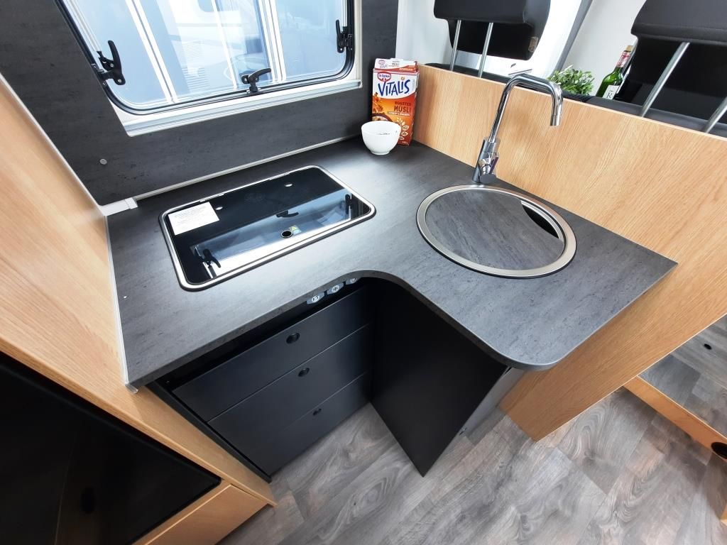 Fahrzeugabbildung Sunlight T 67 Adventure Edition Verfüg./Sparen Sie 4.086.