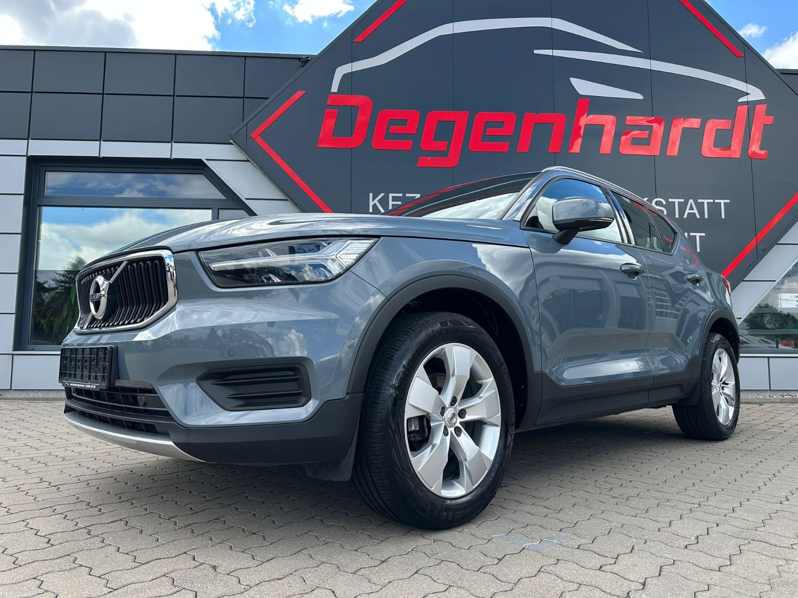 Volvo XC 40 XC40 Momentum Pro 2WD Virtual Nav Temp LED foto 3