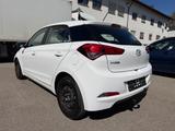 Hyundai i20 blue Classic Active Klima - Hyundai i20: Classic