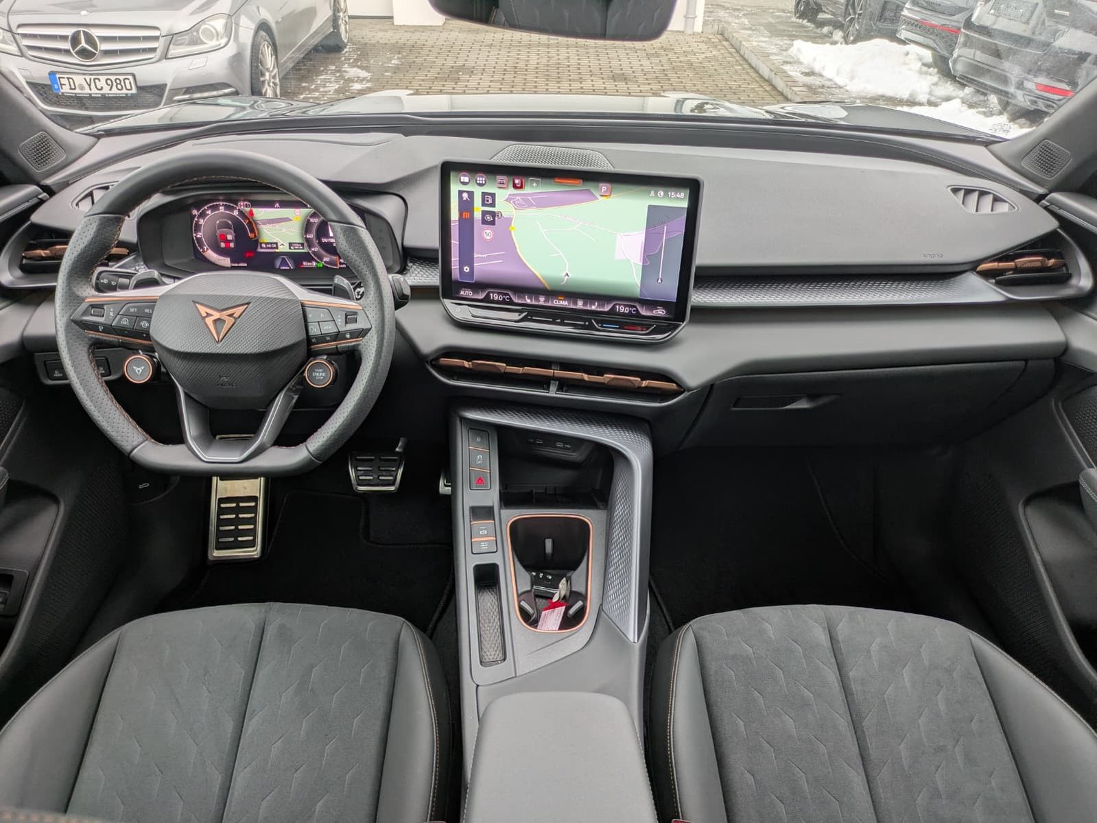 Fahrzeugabbildung CUPRA Terramar 2.0 TSI 4D VZ HUD*MATRIX*PANO*DCC*20"